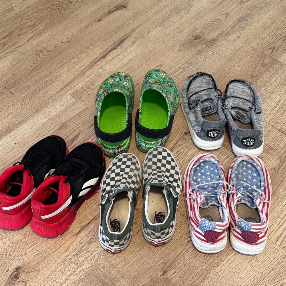 Boys shoe bundle size 1